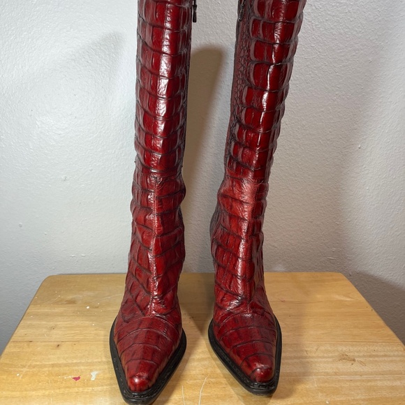 Donald J Pliner Croc Embossed Red Leather Boots - Picture 2 of 6